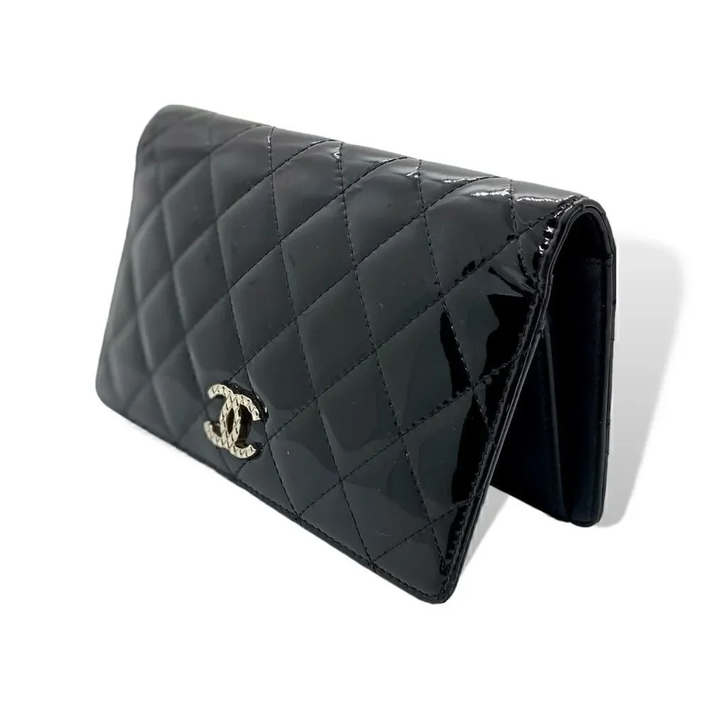 Chanel CC Yen Wallet in Quilted Patent Leather